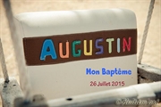 Photographie du baptême de Augustin à Bédarrides réalisée par Huitièm'art, photographe à Avignon (Vaucluse)